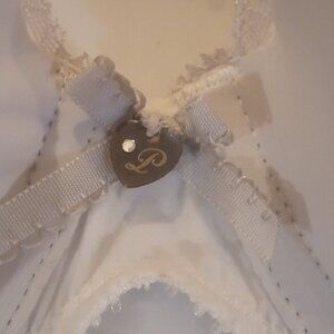 Victoria Secret "POUT" NWT